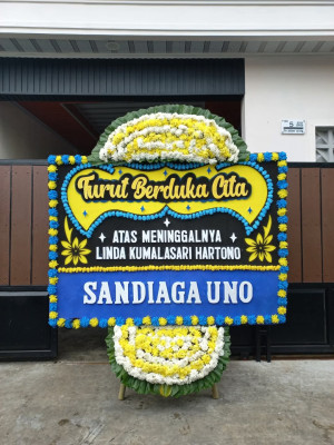 Papan Bunga Duka di Ciampel